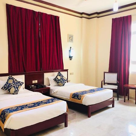 Farah Hotel Apartment Маскат Екстер'єр фото