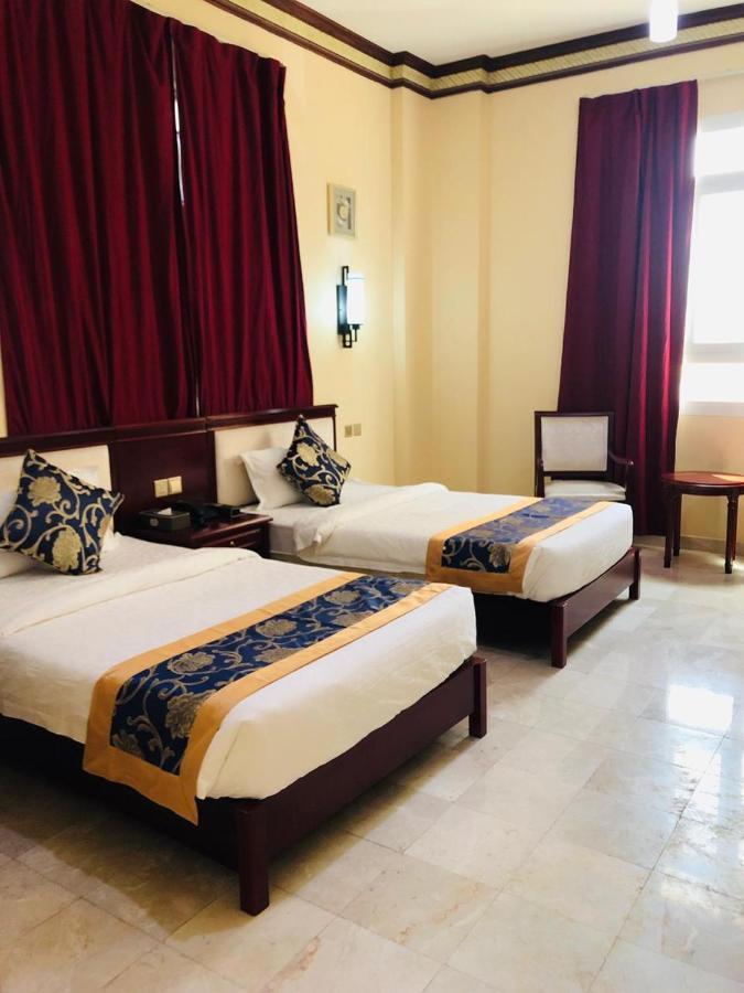 Farah Hotel Apartment Маскат Екстер'єр фото
